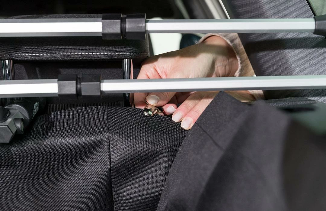 TRIXIE Kofferbakdeken 230 X 170 Cm Zwart 4 TRIXIE Kofferbakdeken 230 X 170 Cm Zwart - Afbeelding 2